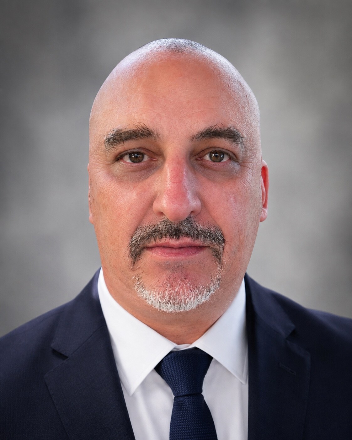 Ritratto professionale di Max Conti